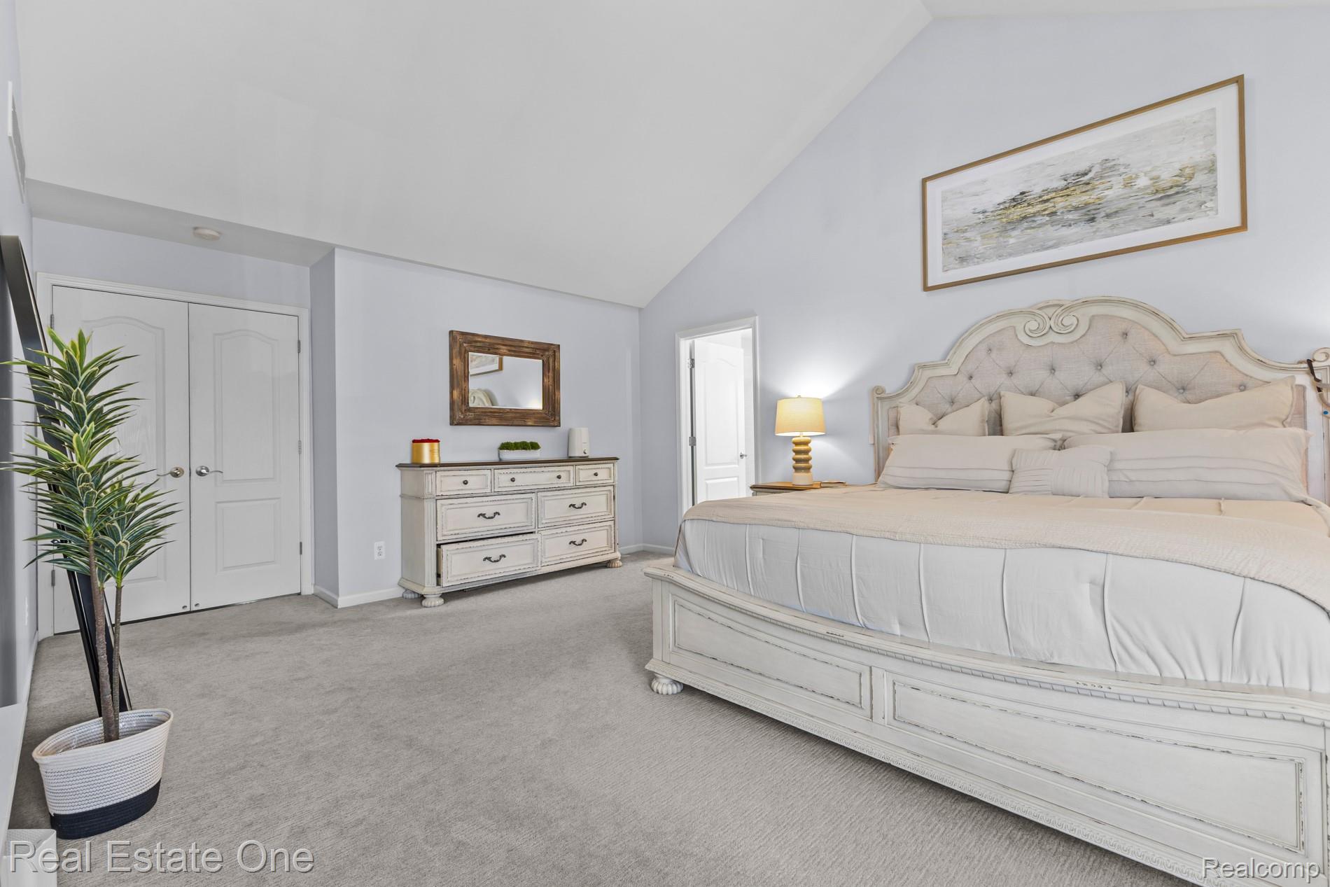 2057 Warbler Court