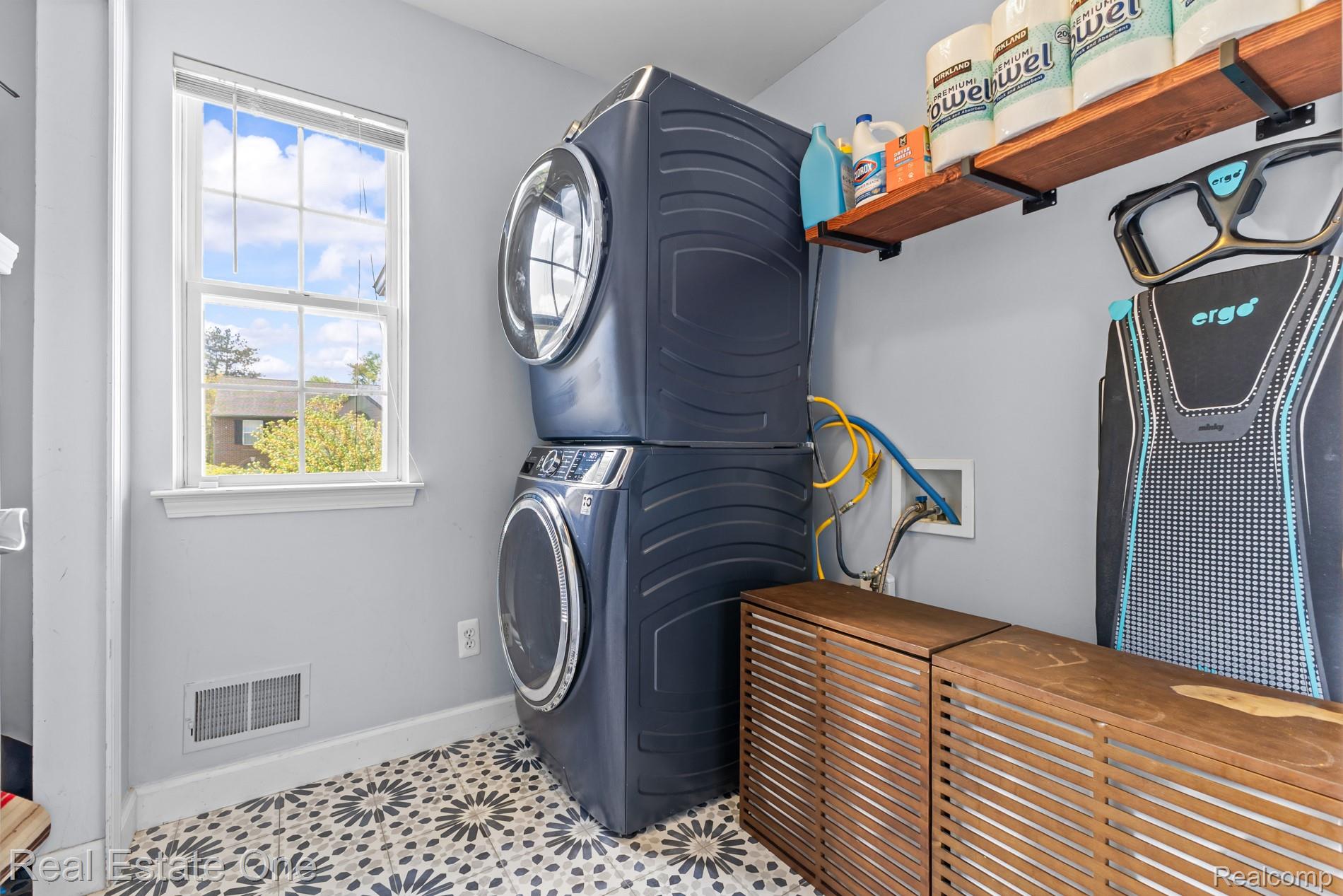 2057 Warbler Court