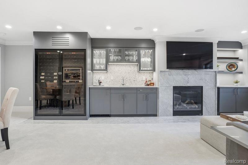 277 W Brown Street