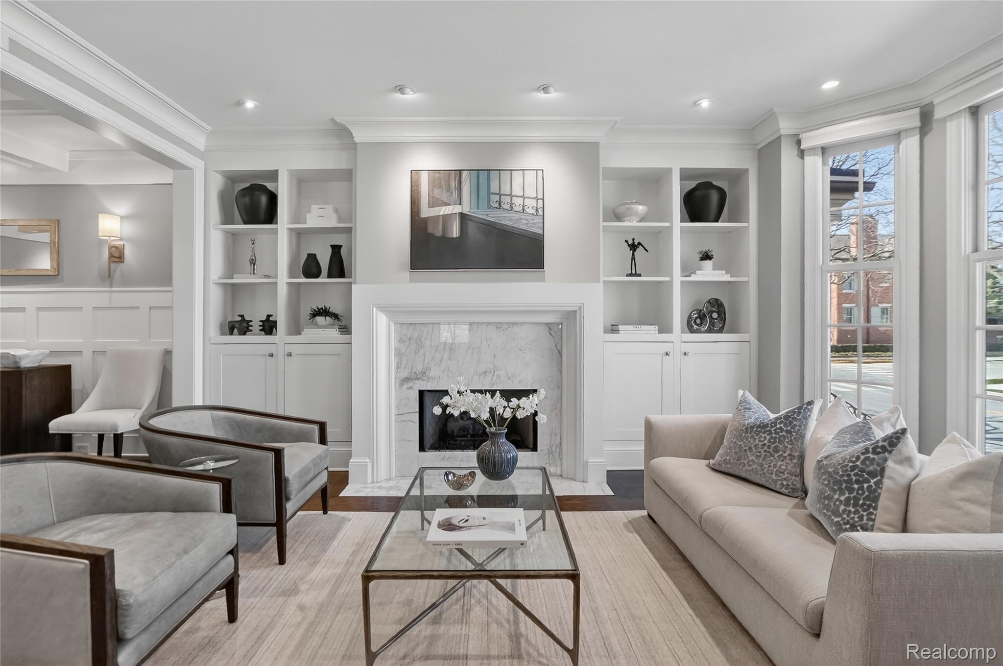 277 W Brown Street