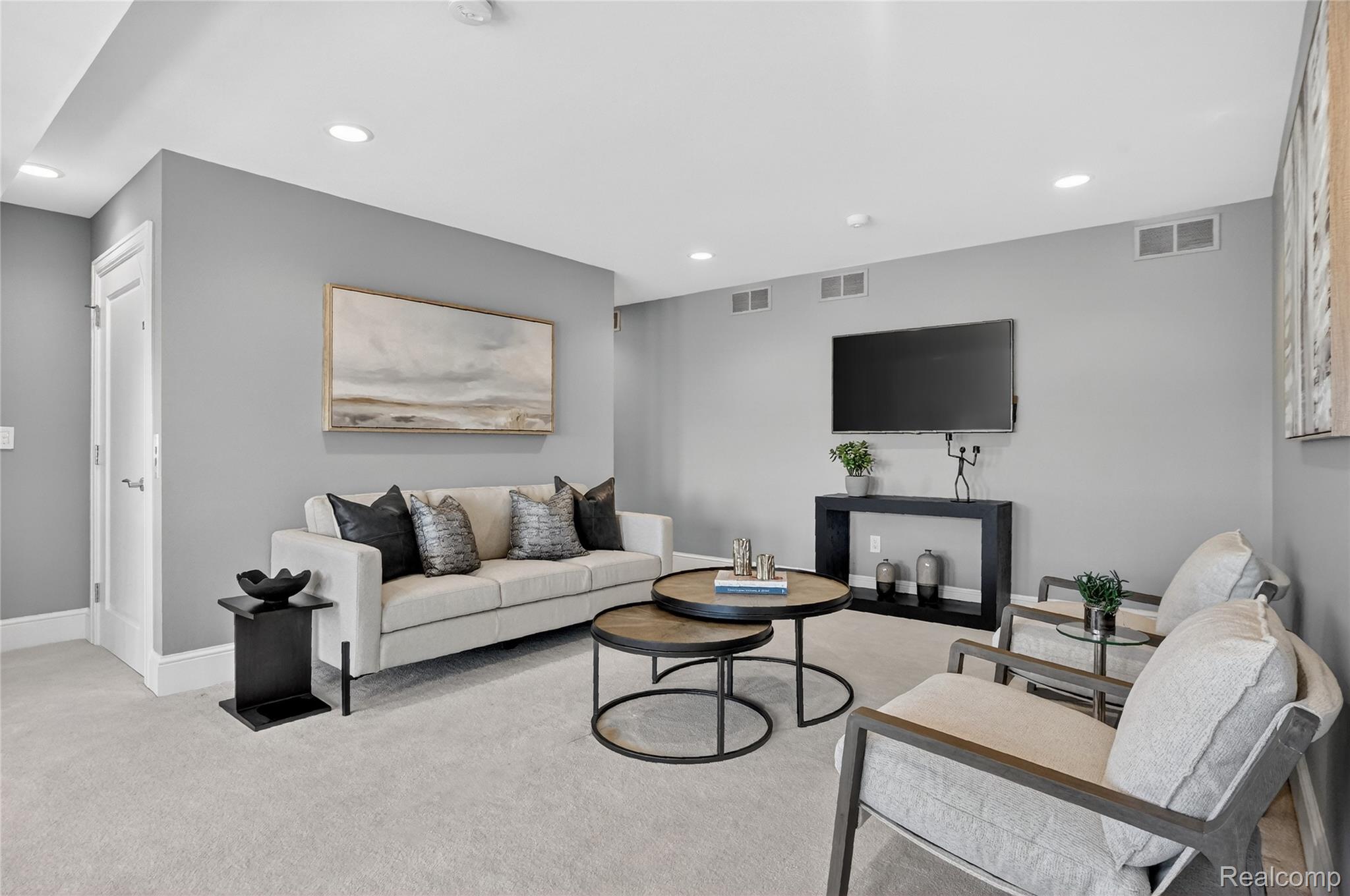 277 W Brown Street