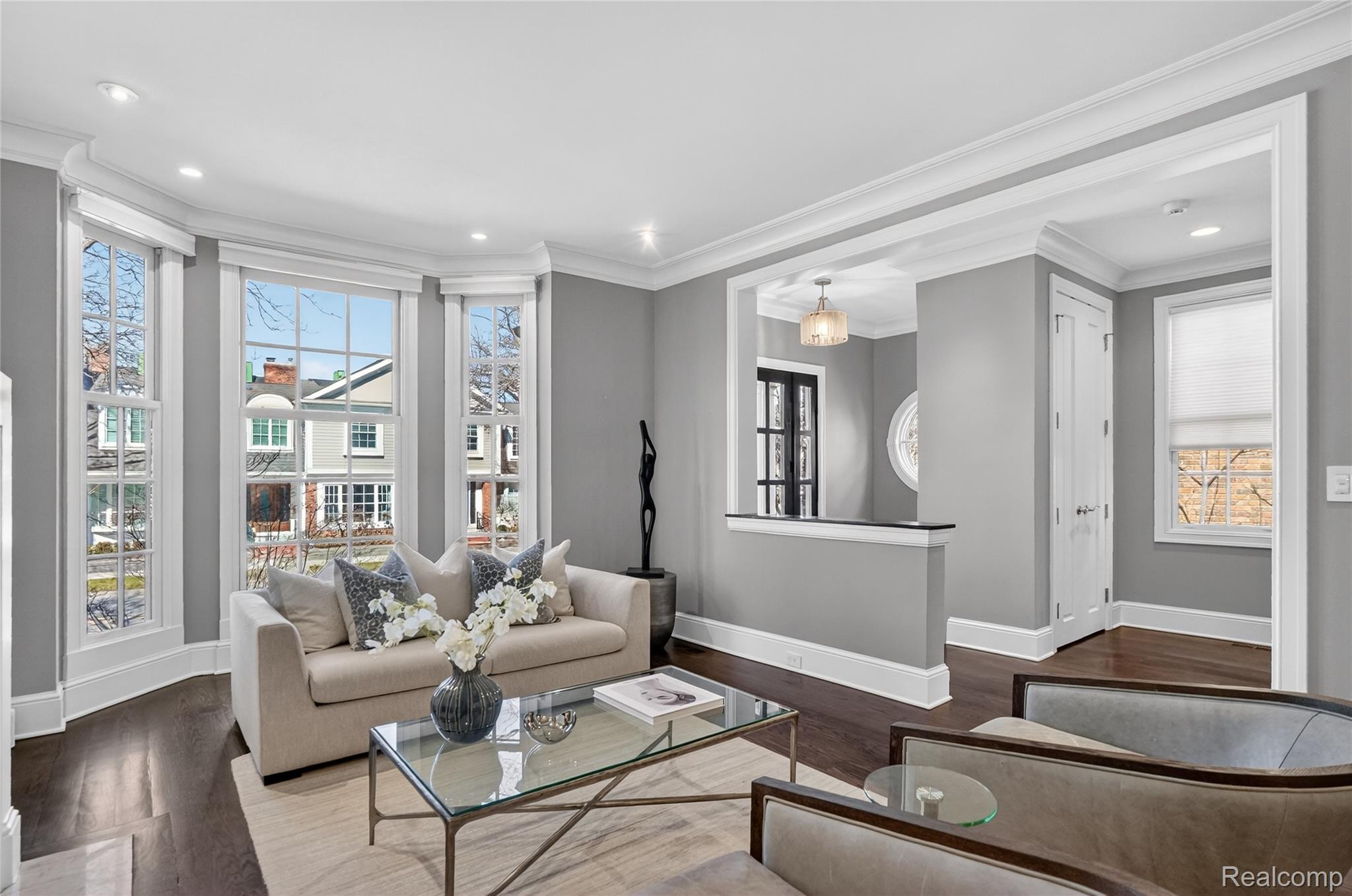 277 W Brown Street