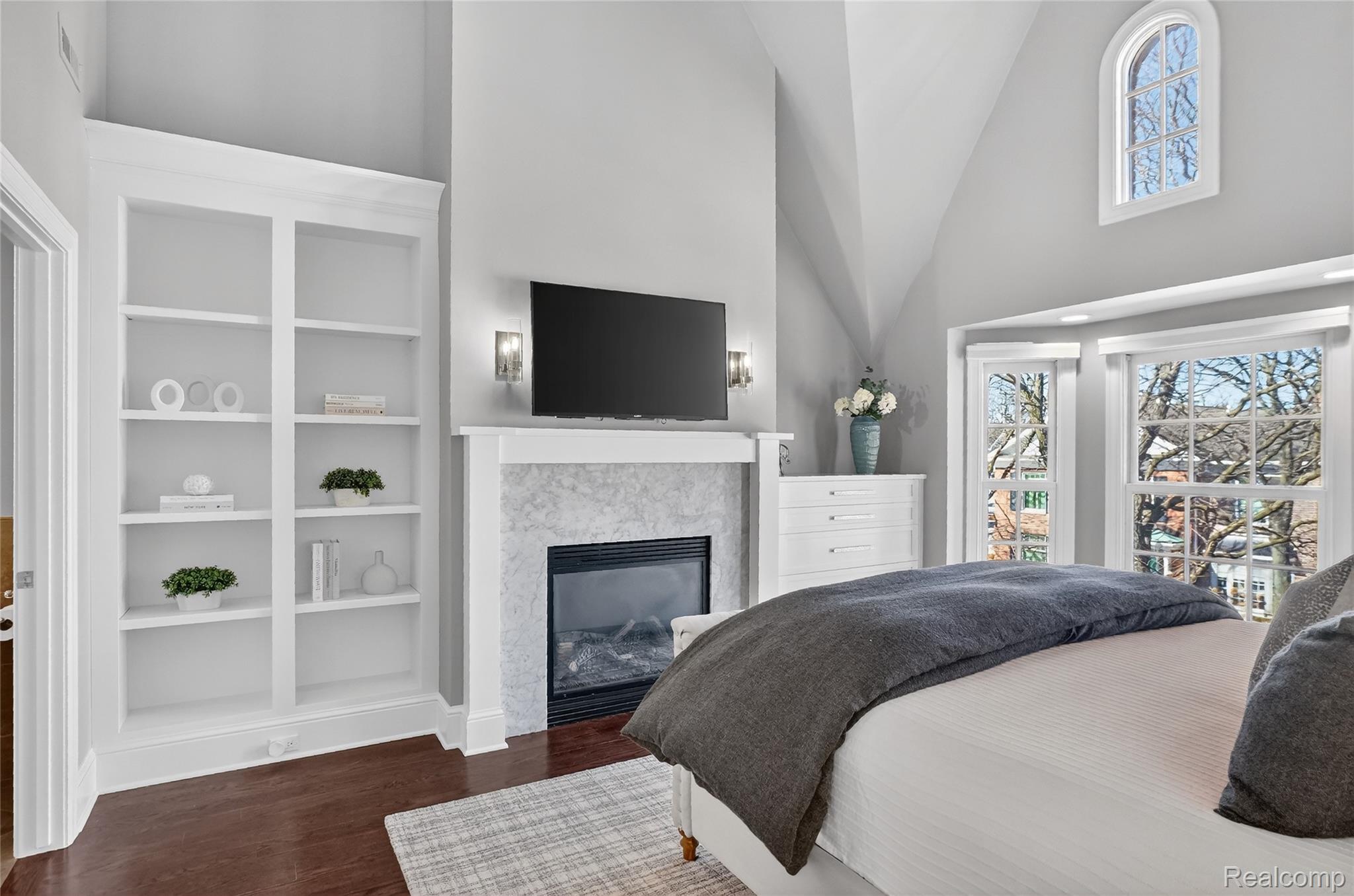 277 W Brown Street