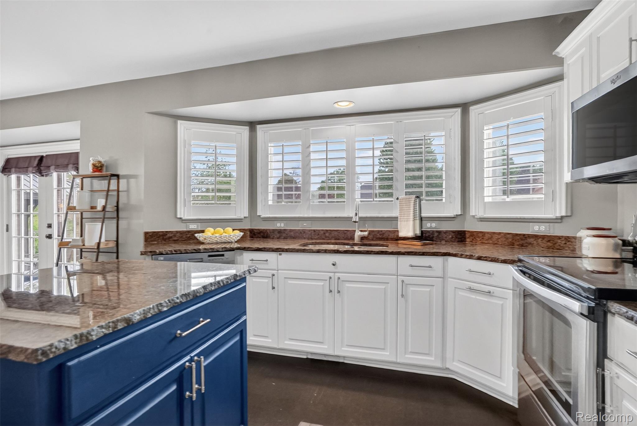 46582 Middle Brook Drive