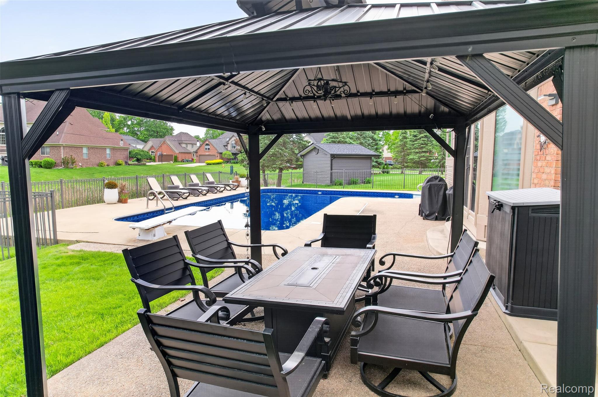 46582 Middle Brook Drive