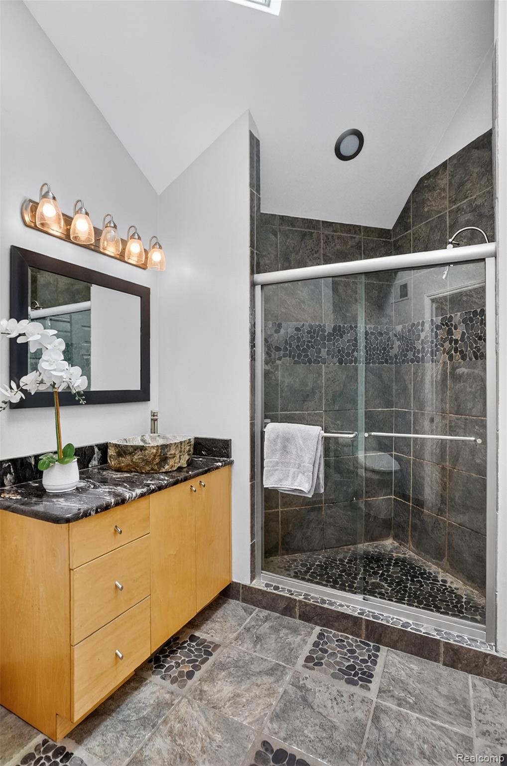 46582 Middle Brook Drive