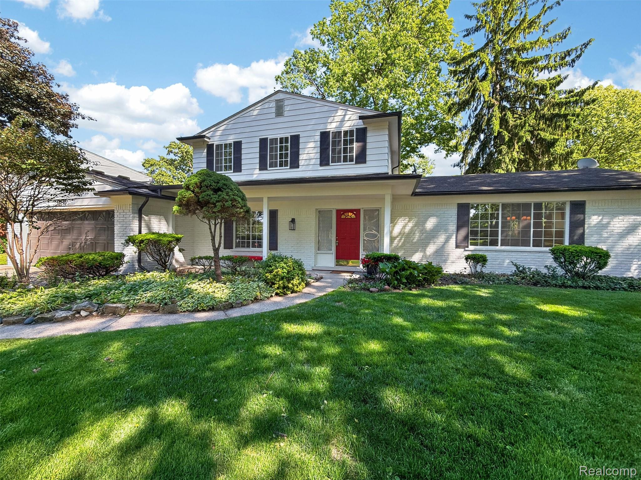 16240 Forestview Drive