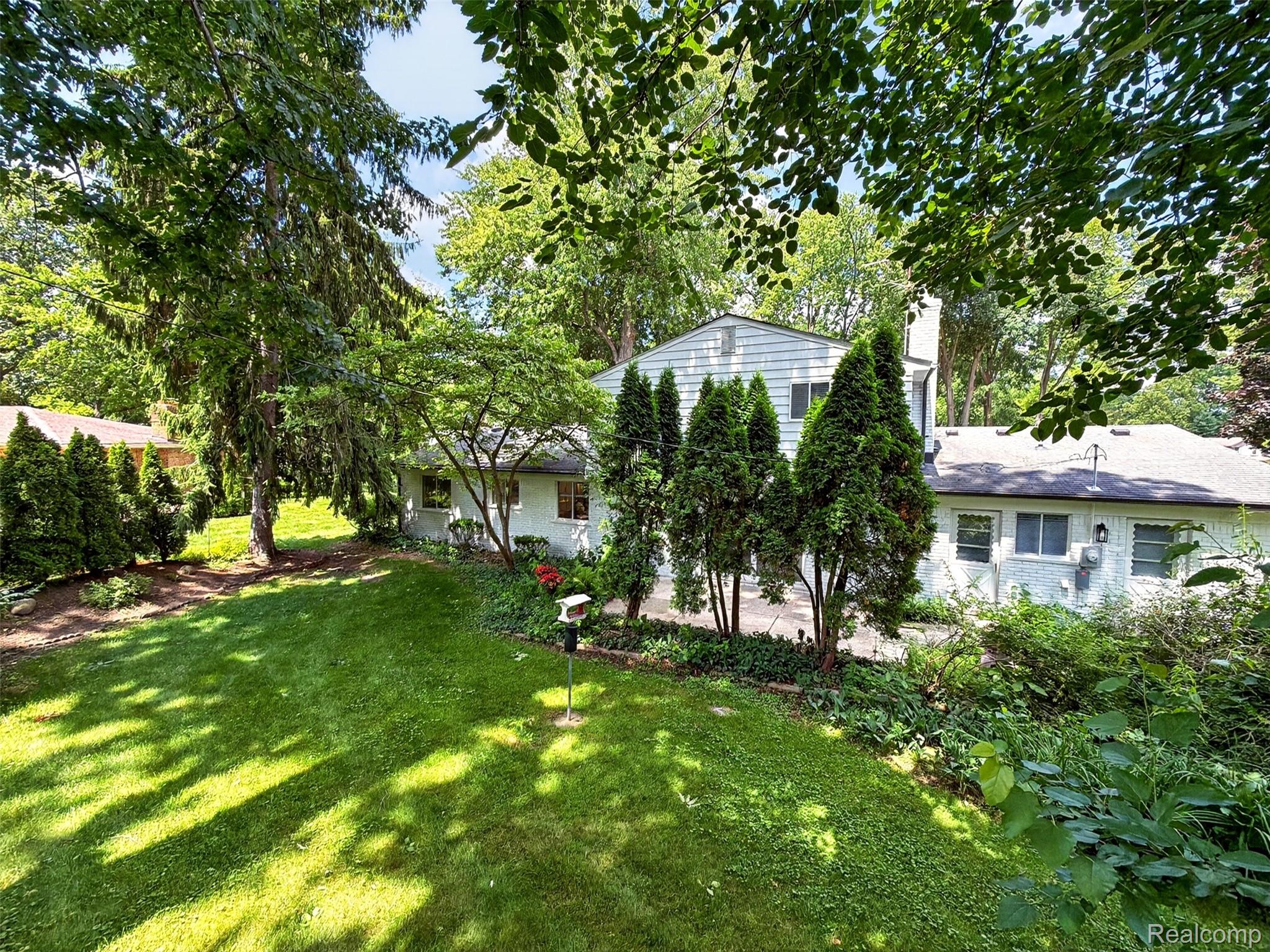 16240 Forestview Drive