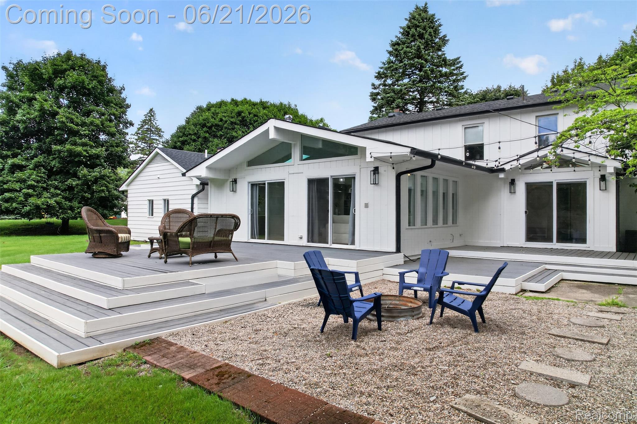 3885 Quarton Road