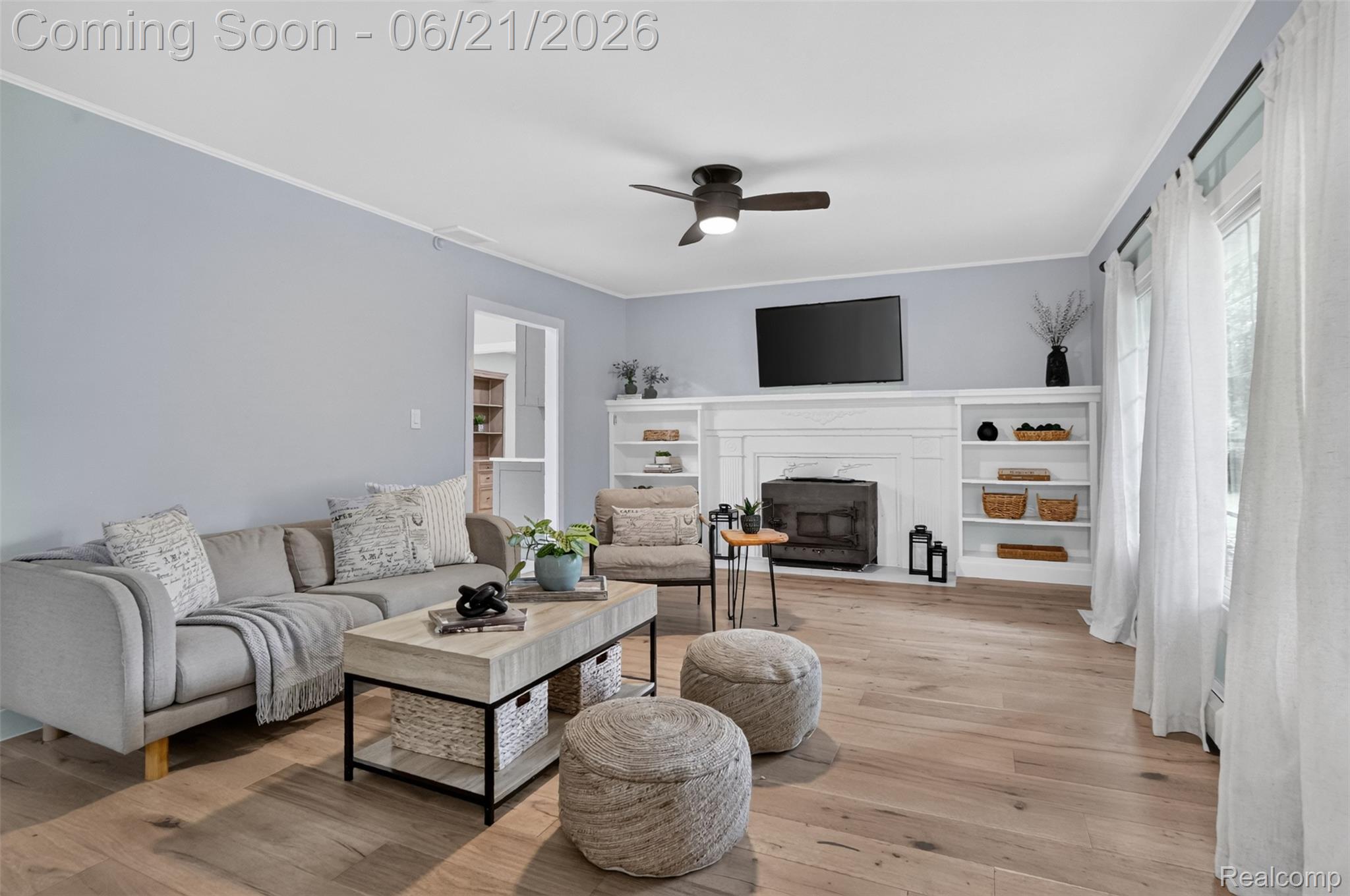 3885 Quarton Road
