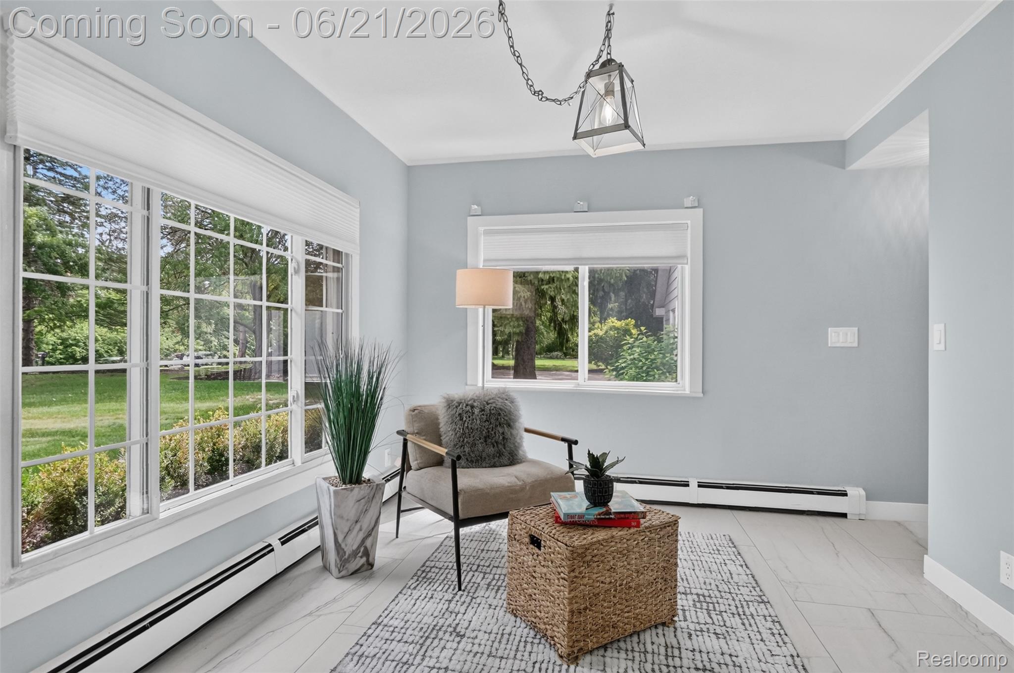 3885 Quarton Road