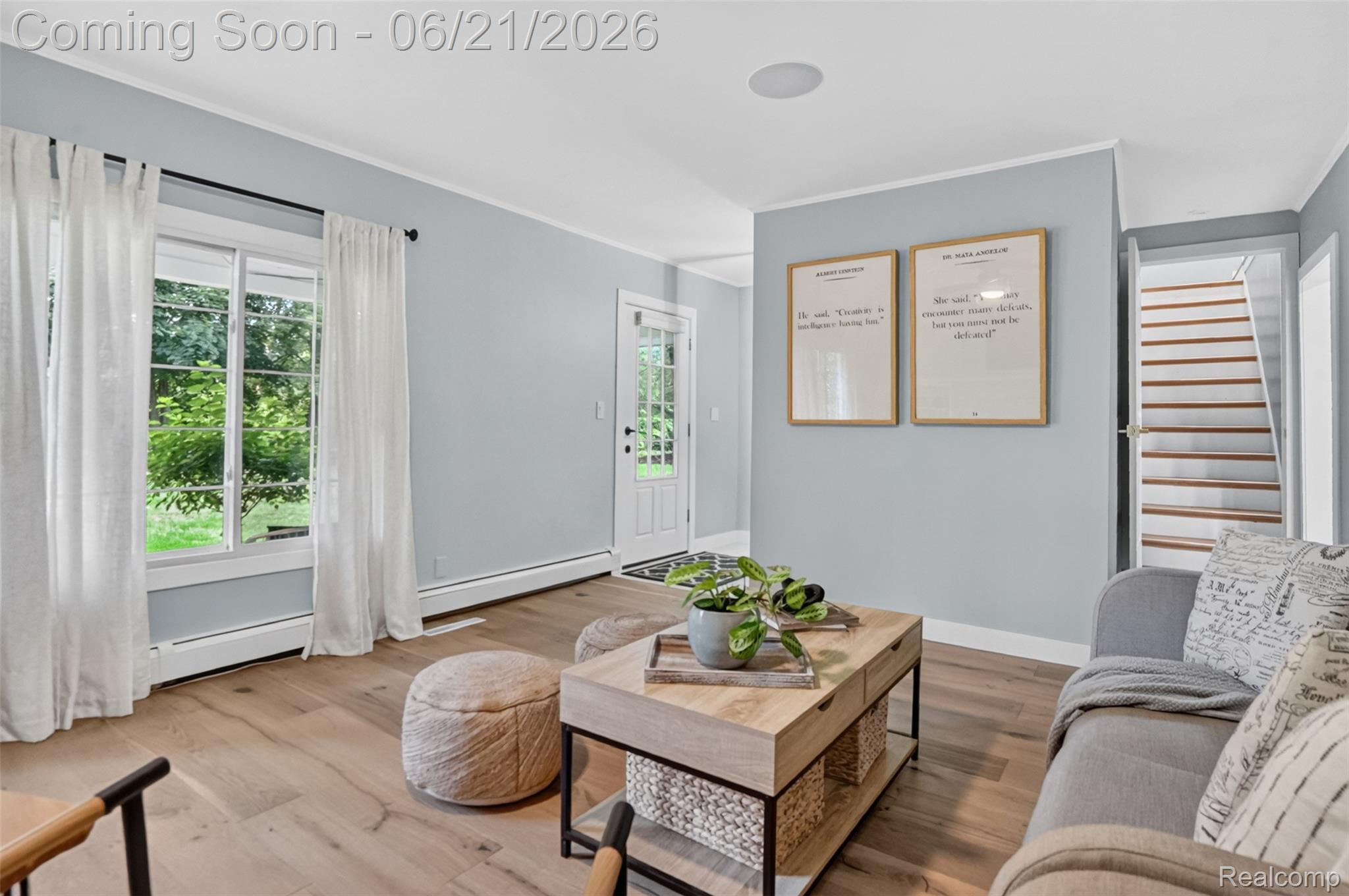 3885 Quarton Road