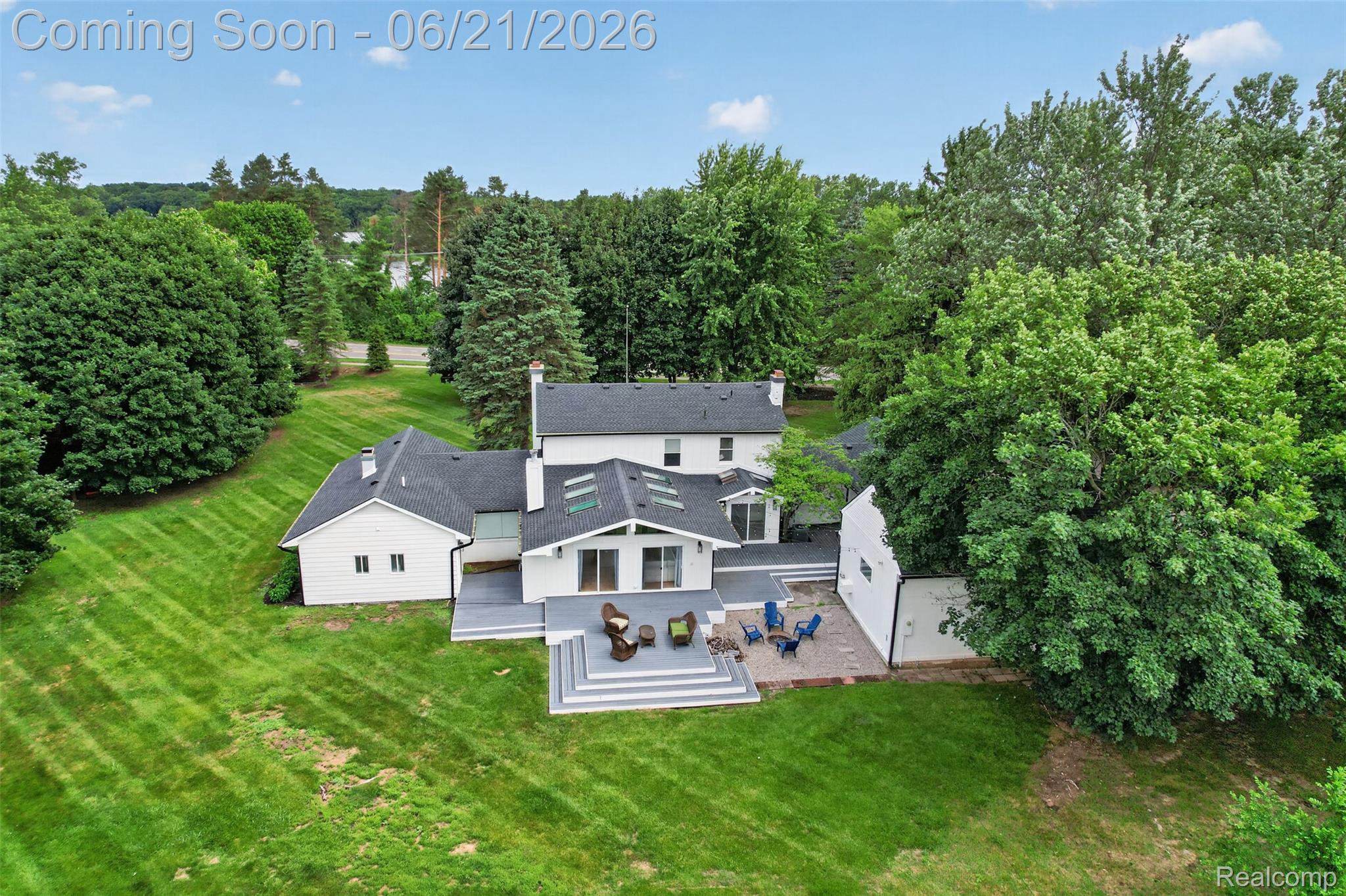 3885 Quarton Road