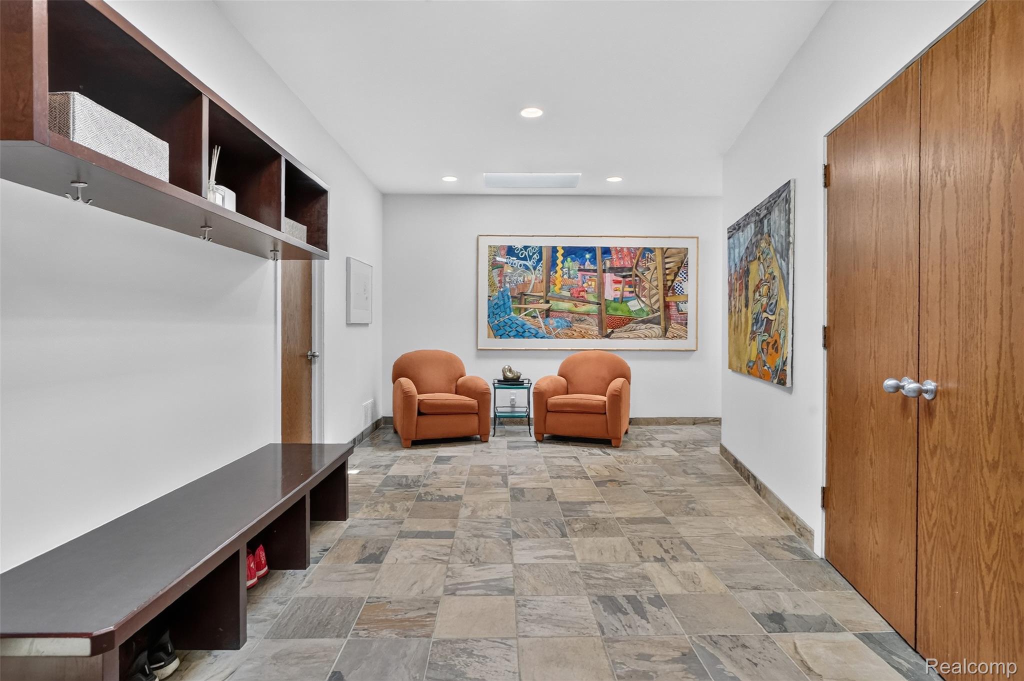 1425 Clarendon Road