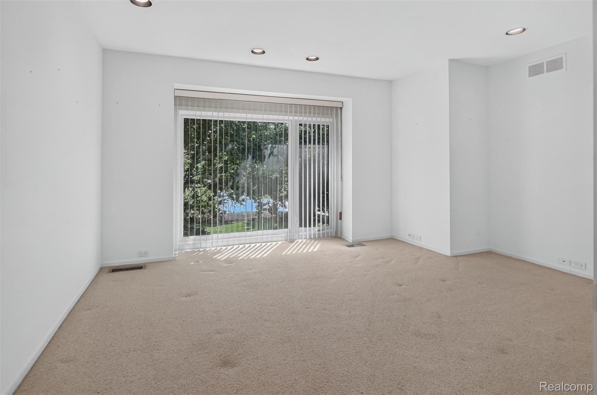 3894 Glen Falls Drive