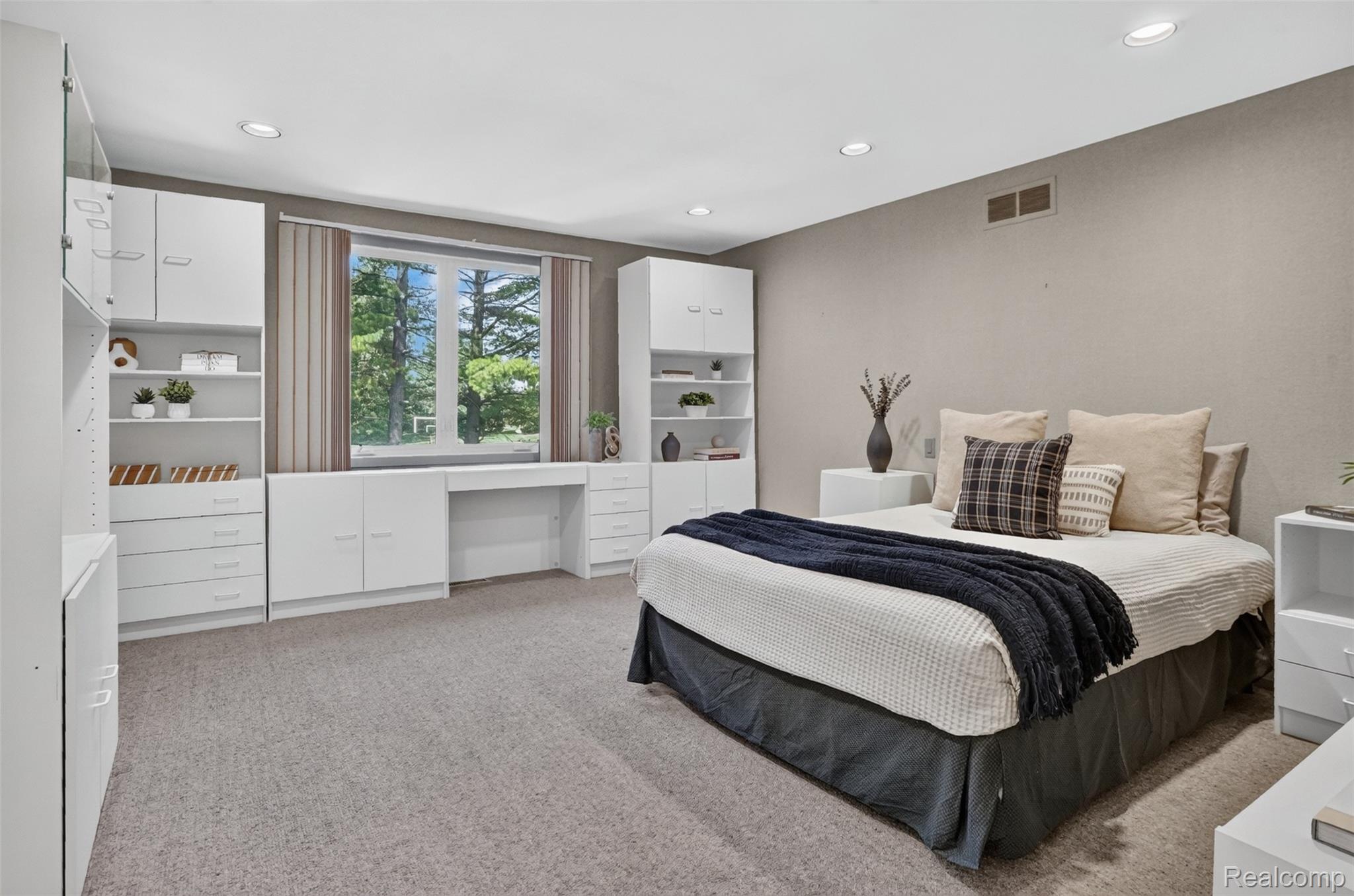 3894 Glen Falls Drive