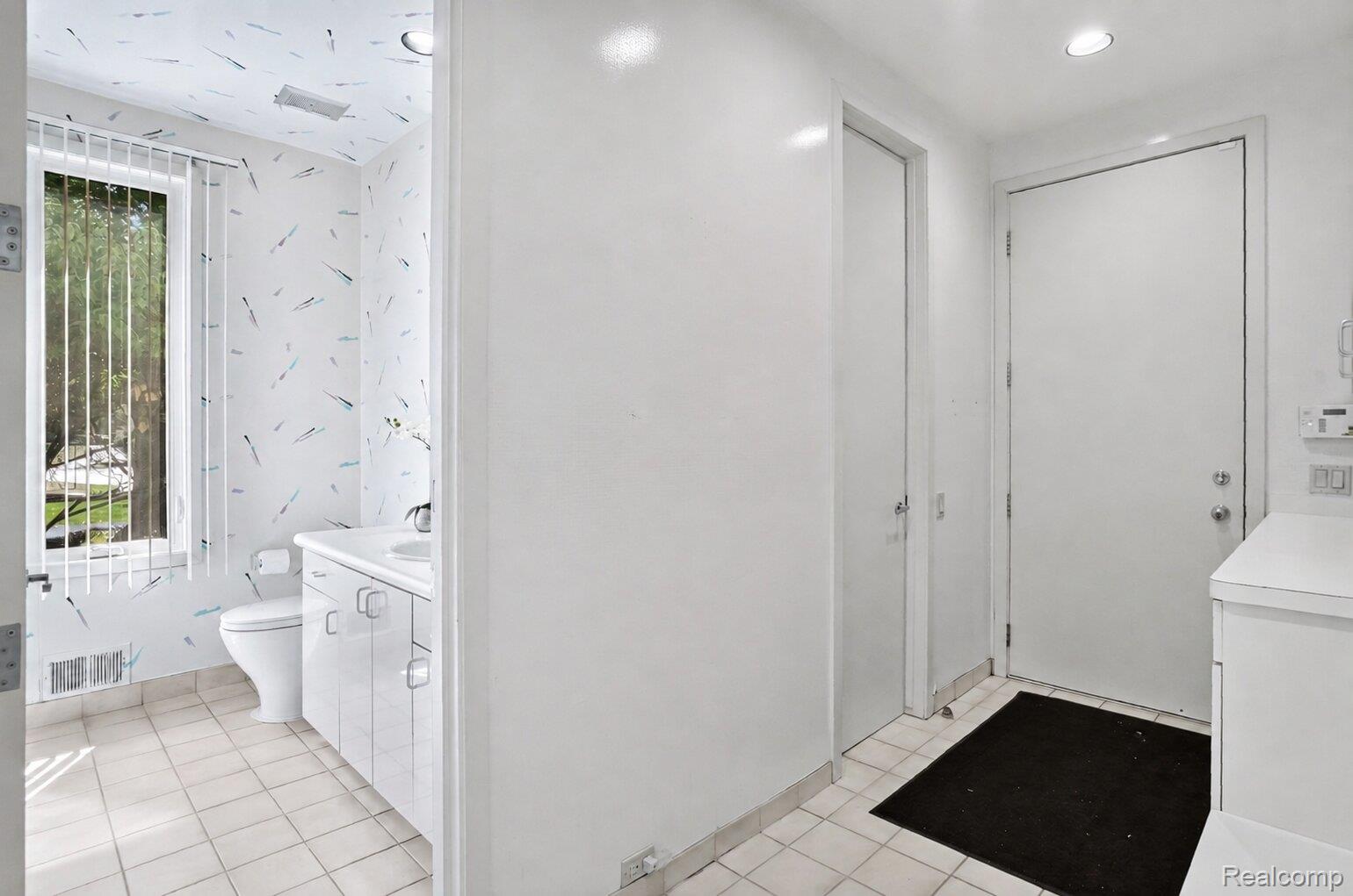 3894 Glen Falls Drive