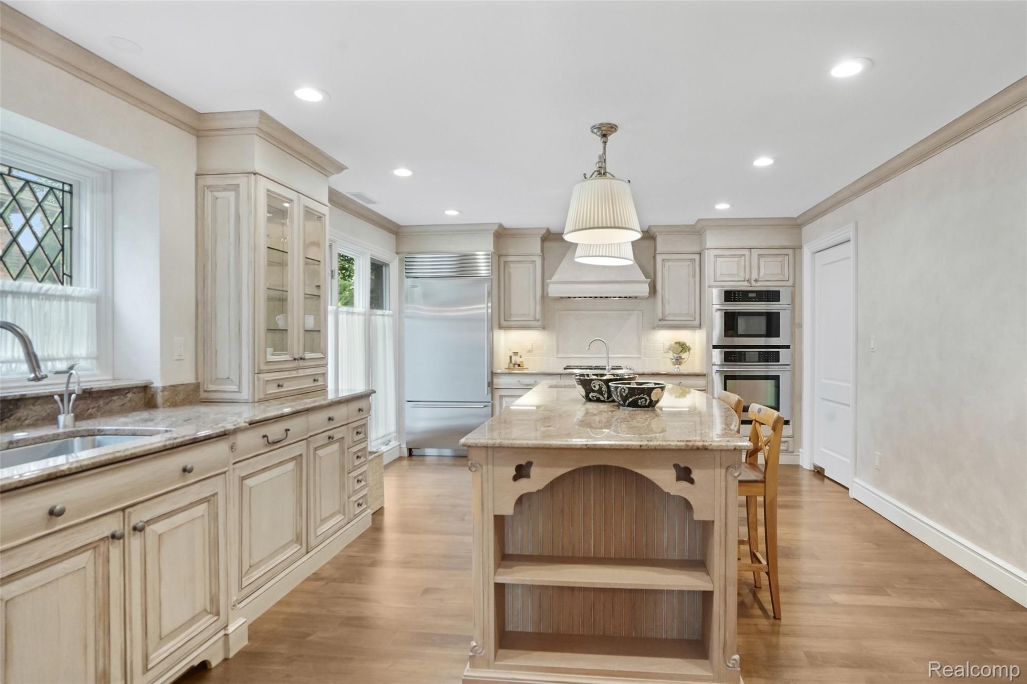 213 Norcliff Drive