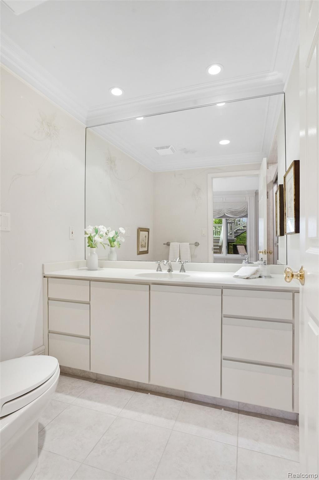 213 Norcliff Drive