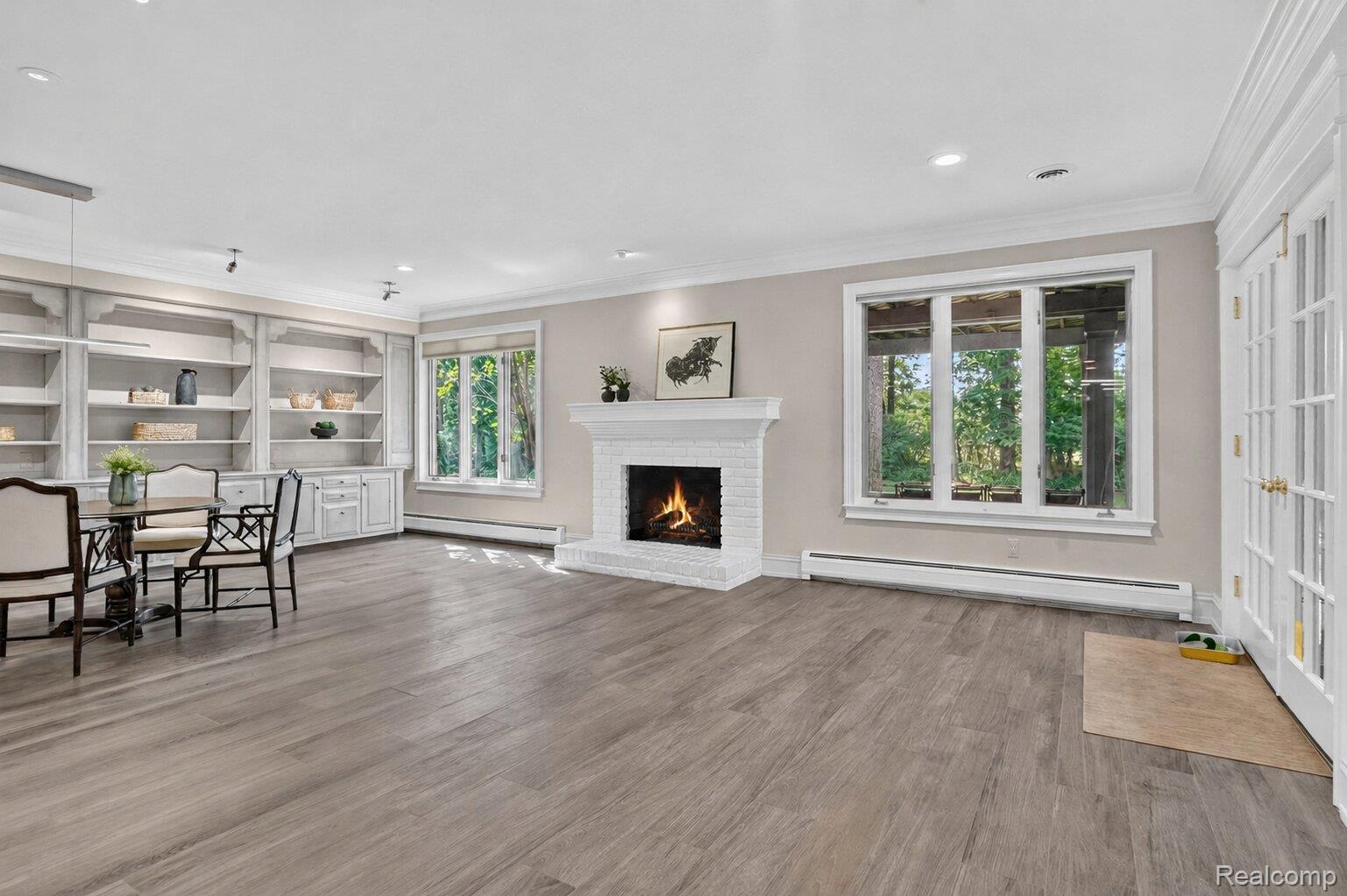 213 Norcliff Drive