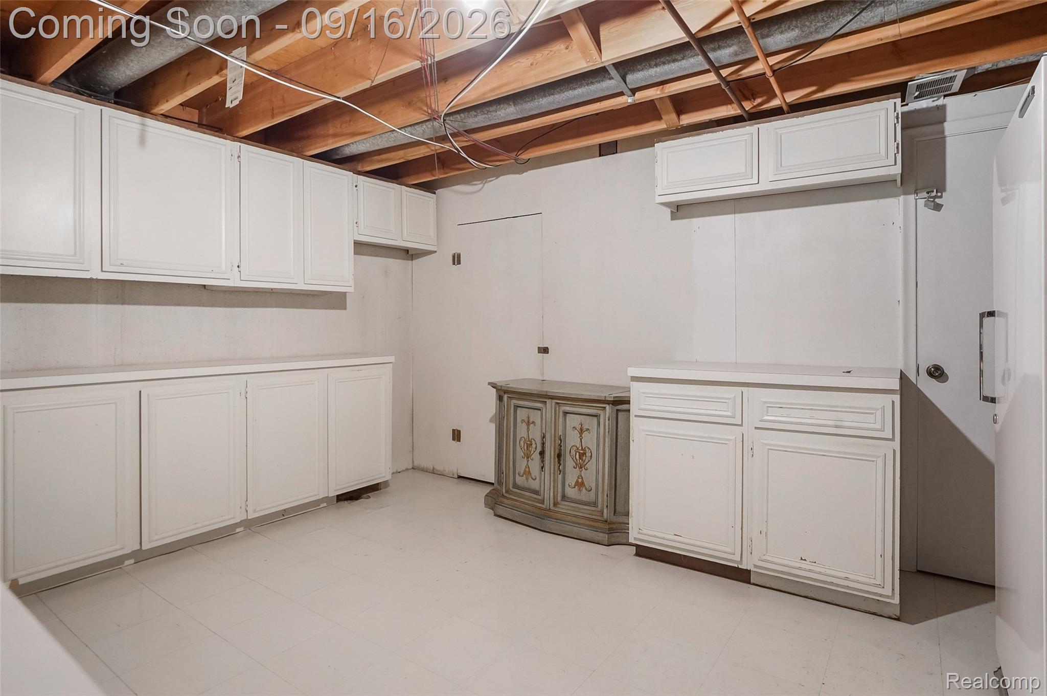 4855 Thorntree Drive
