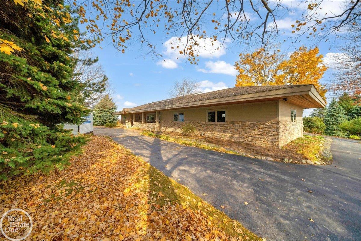 65040 Dequindre Road