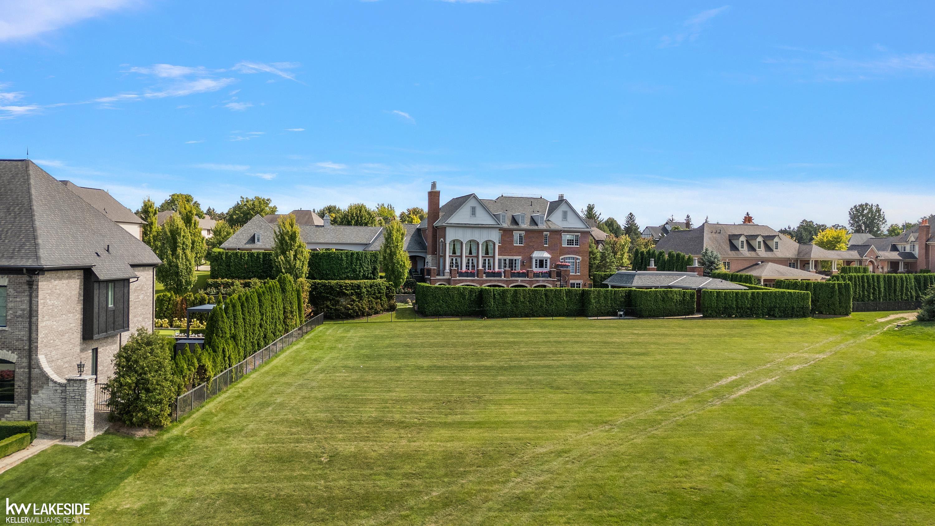 2939 Croftshire Court