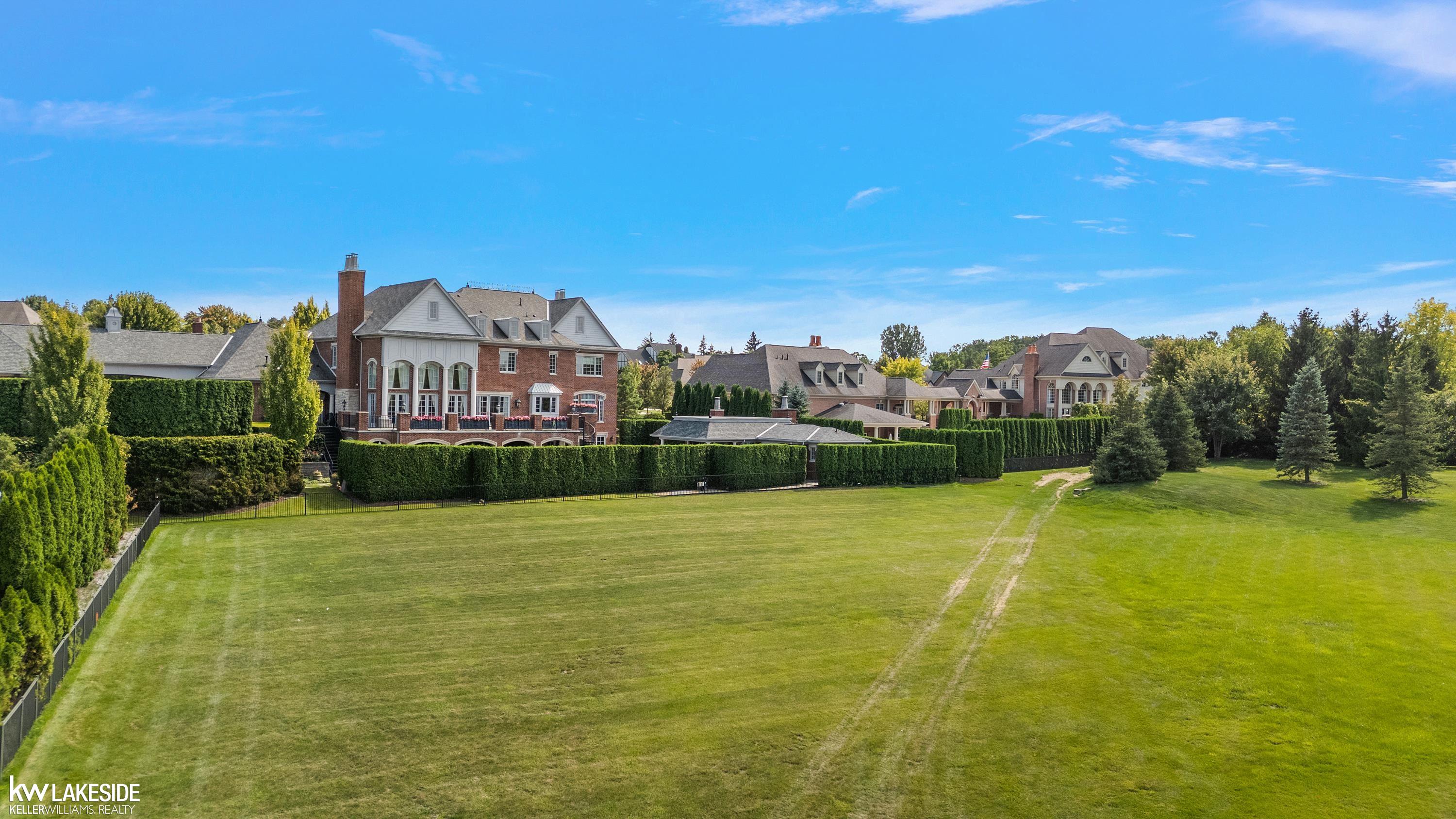 2939 Croftshire Court