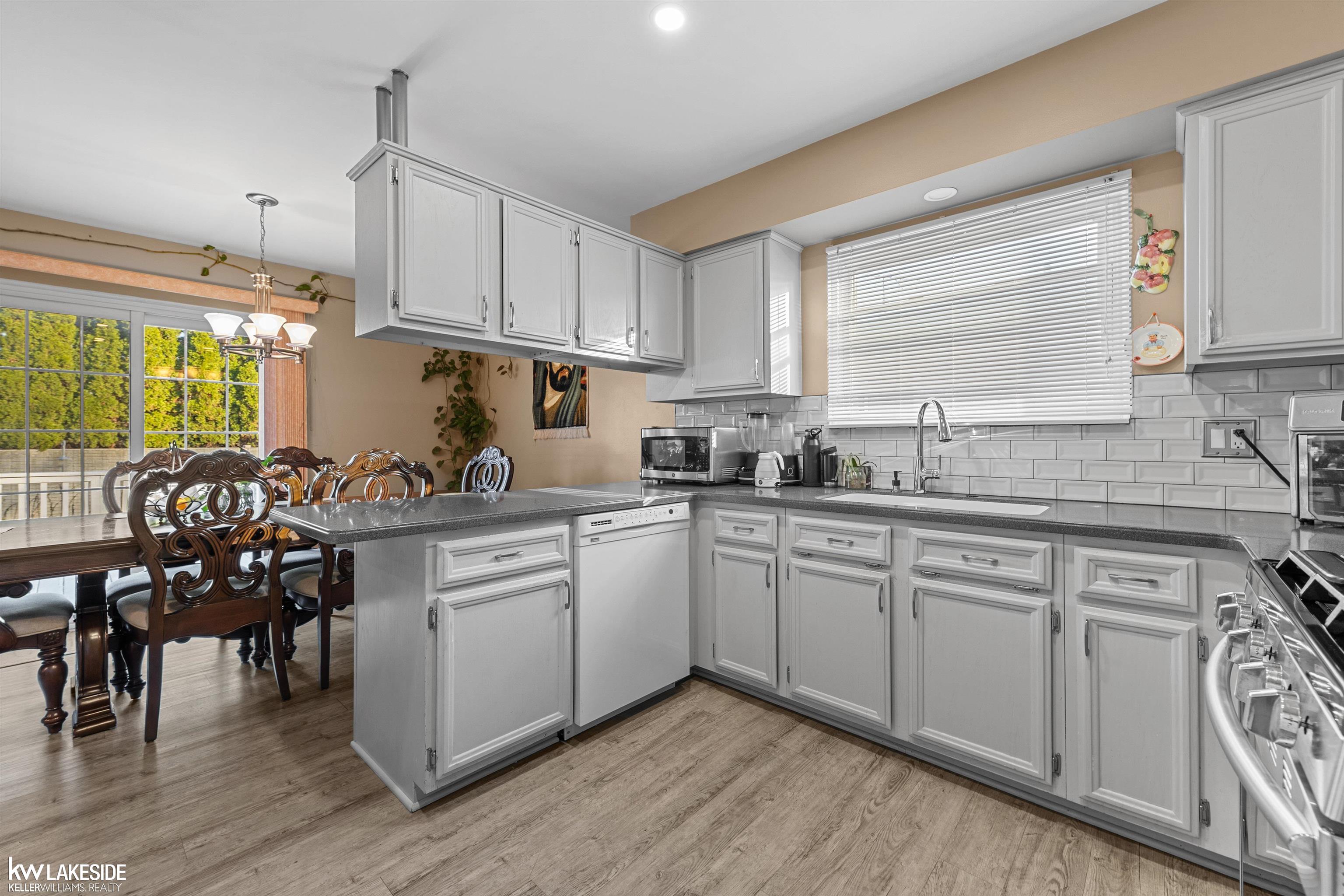 35646 Maureen Drive