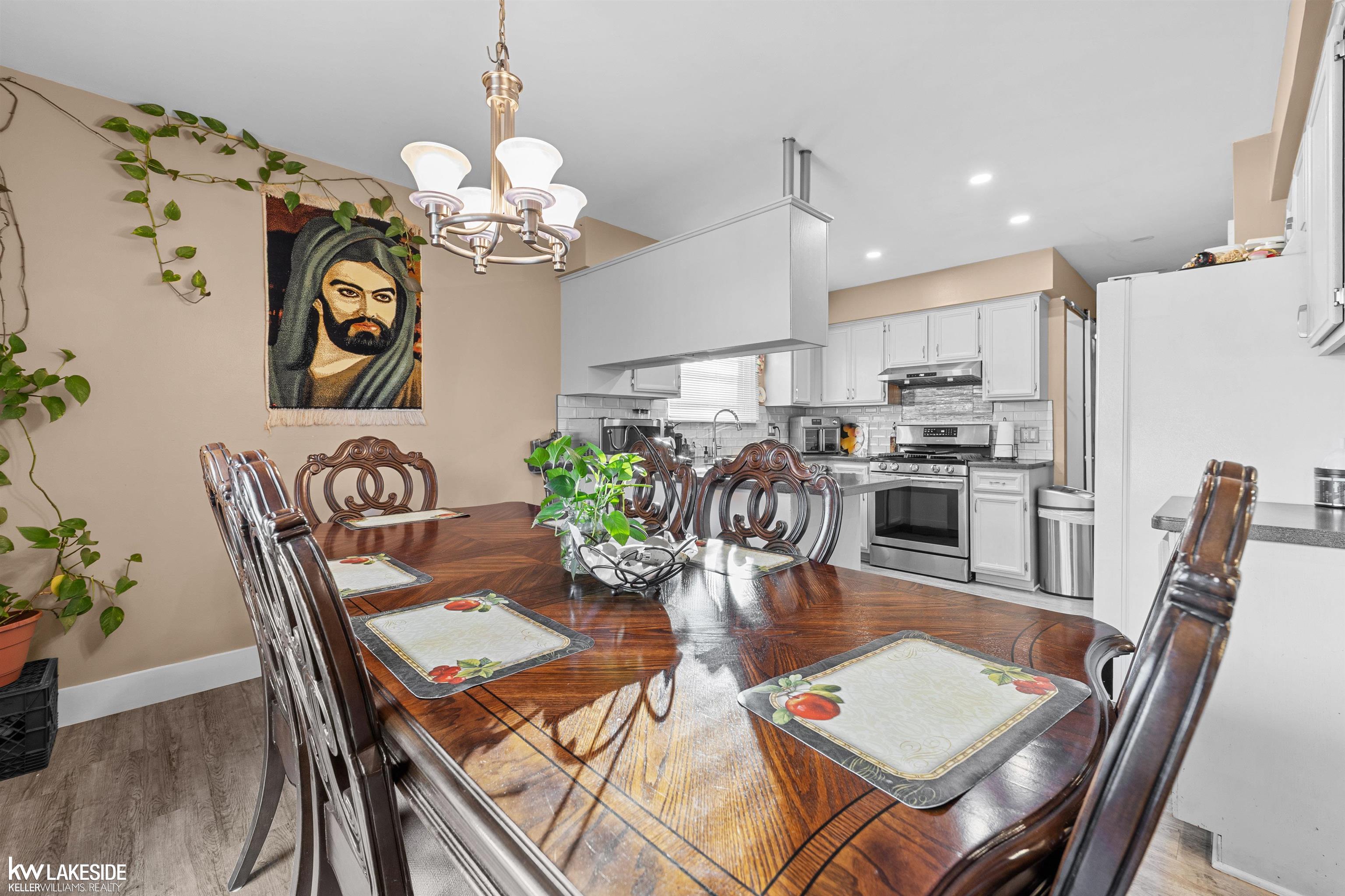 35646 Maureen Drive