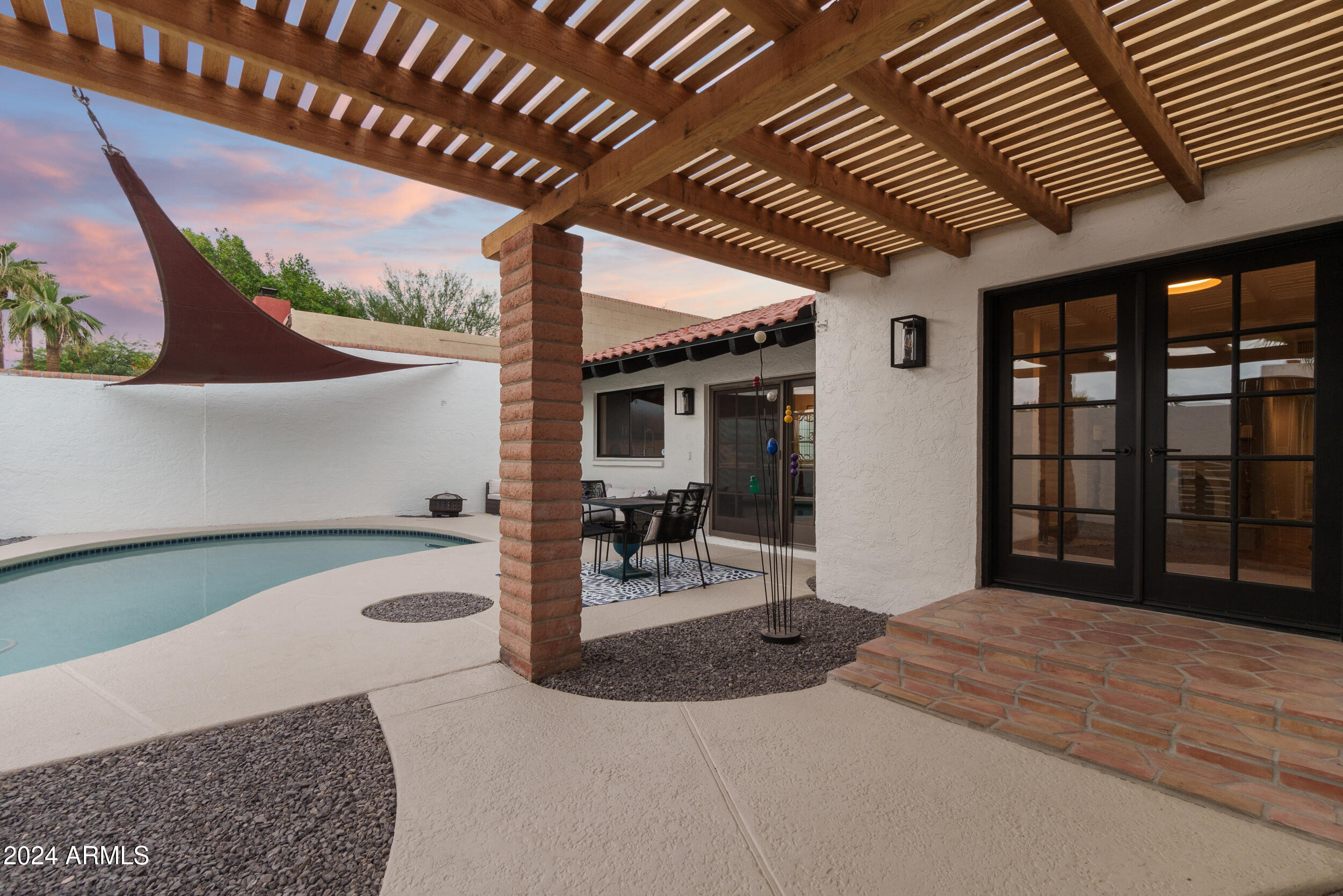 2076 E ASPEN Drive