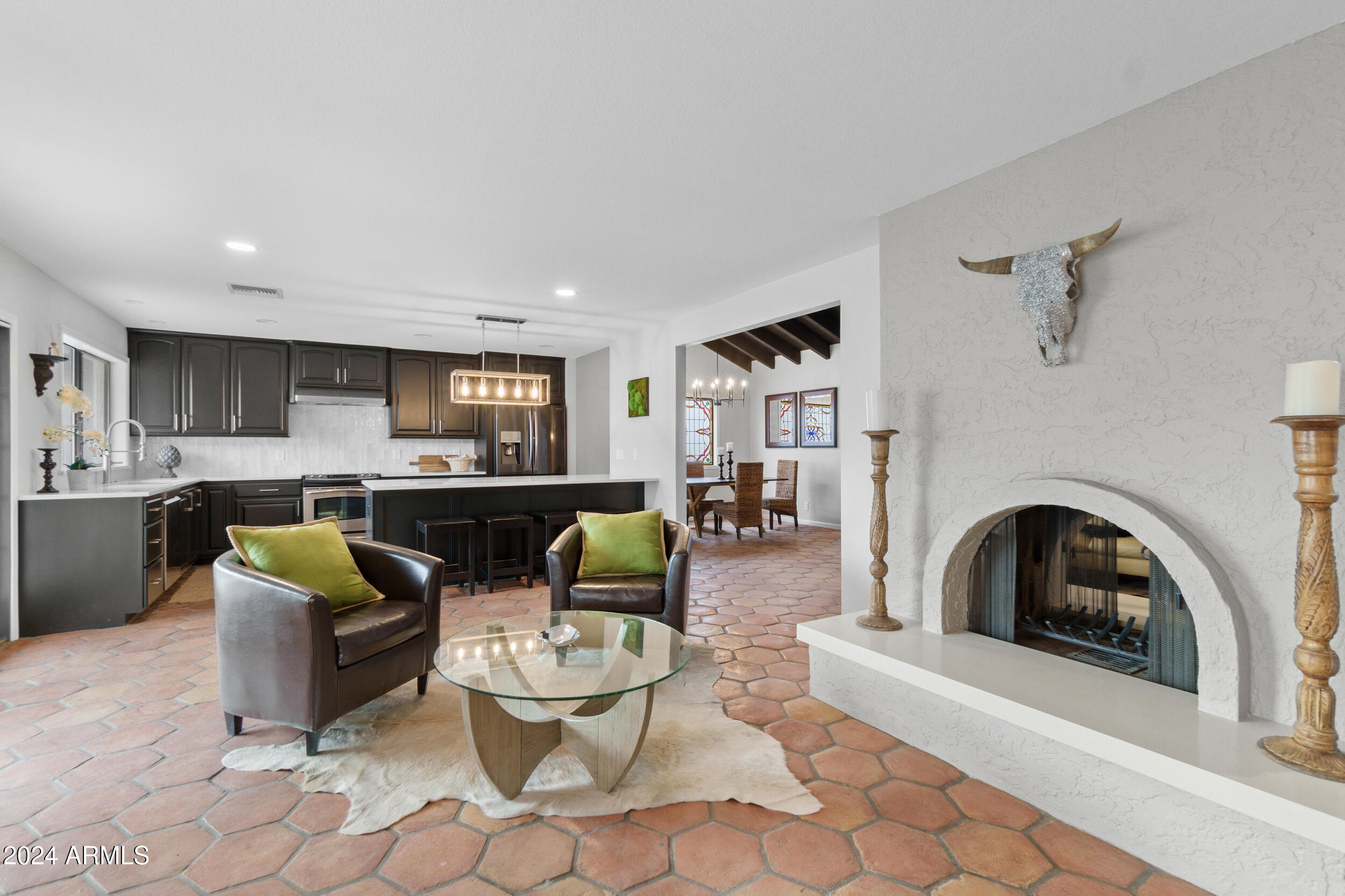 2076 E ASPEN Drive