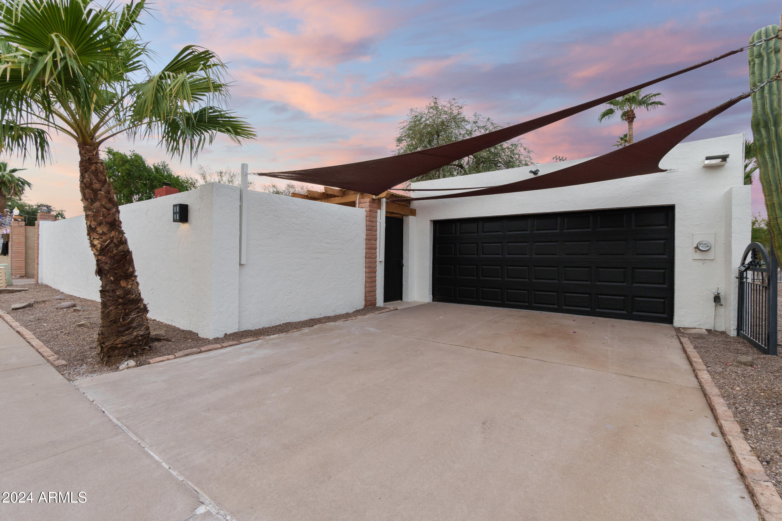 2076 E ASPEN Drive
