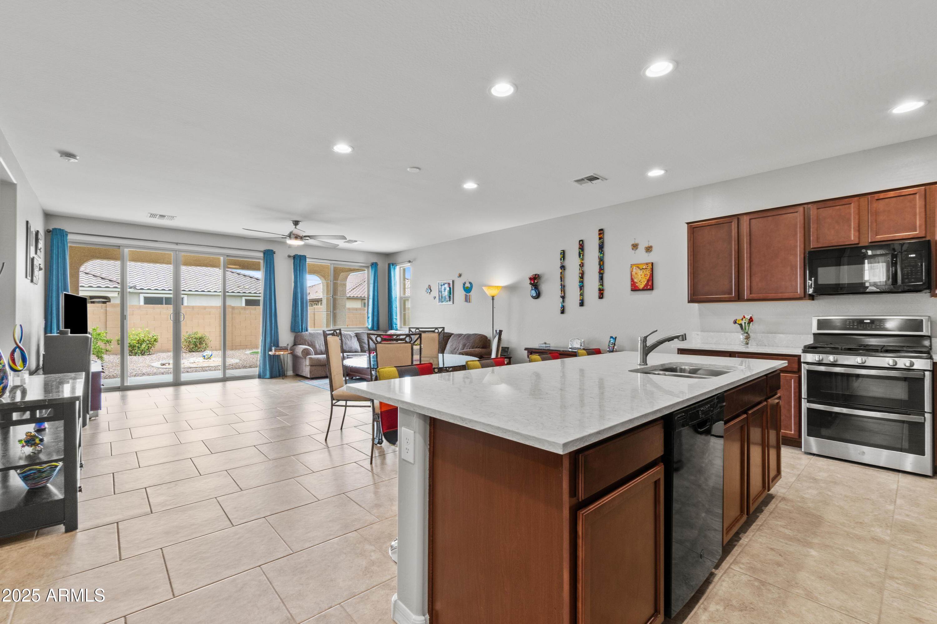 22912 E Domingo Road