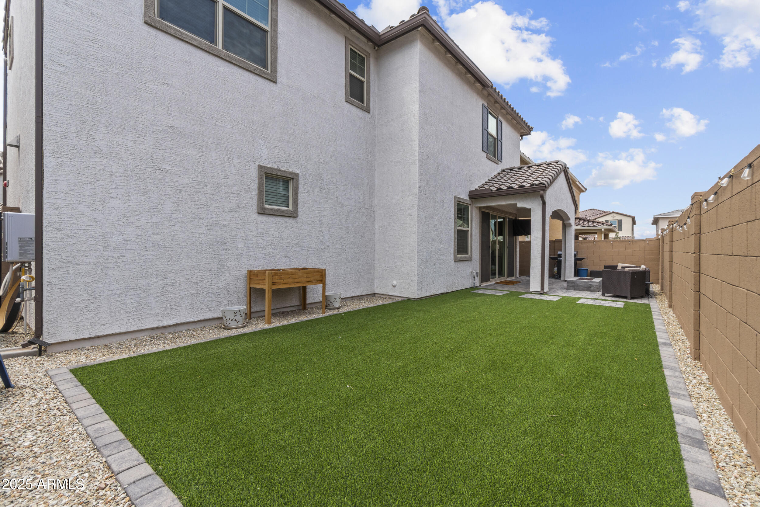 645 S Heron Lane