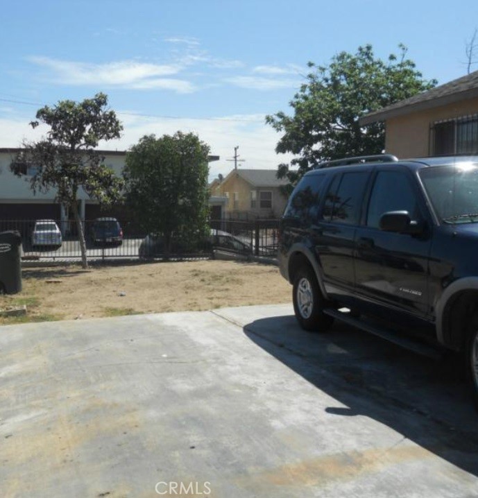 11723 Berendo Avenue