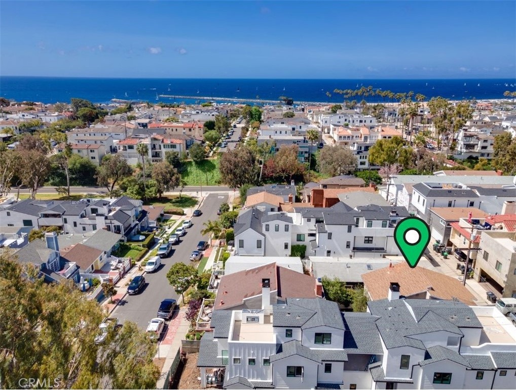 1/2 Heliotrope Avenue