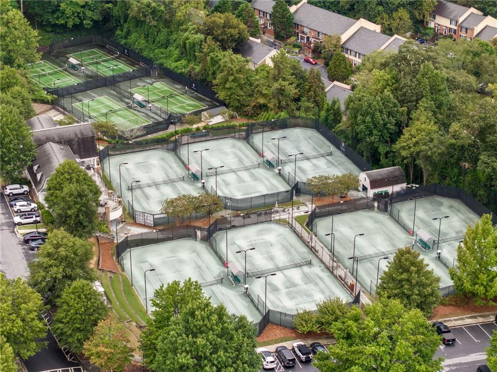 2064 Edinburgh Terrace NE