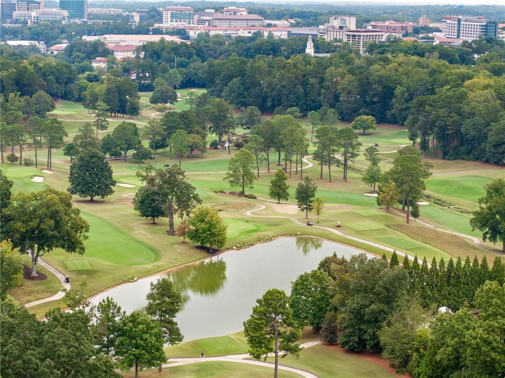 2064 Edinburgh Terrace NE