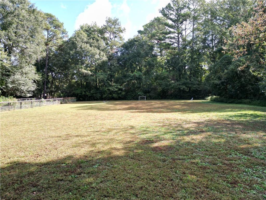 2064 Edinburgh Terrace NE