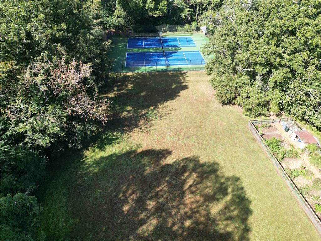 2064 Edinburgh Terrace NE