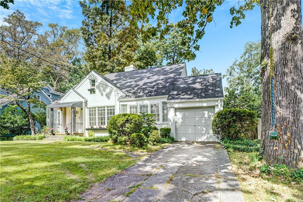 2064 Edinburgh Terrace NE