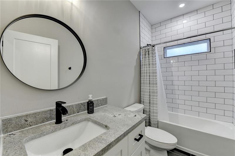 978 Palmetto Avenue SW