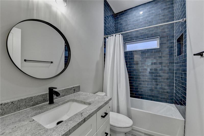 978 Palmetto Avenue SW