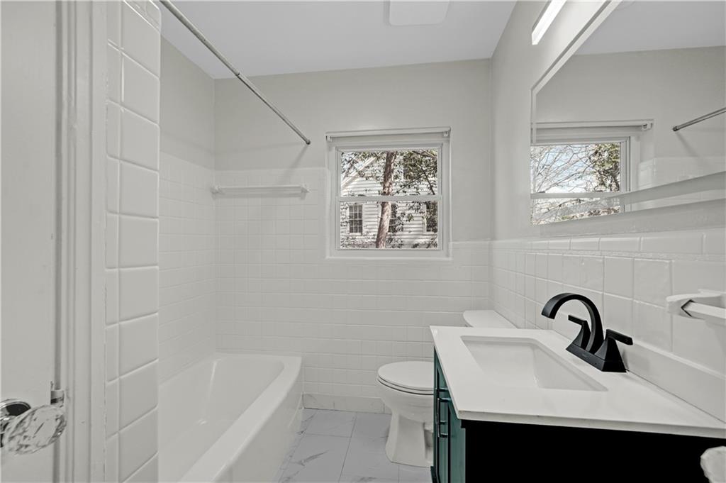 2155 Ponce De Leon Avenue NE