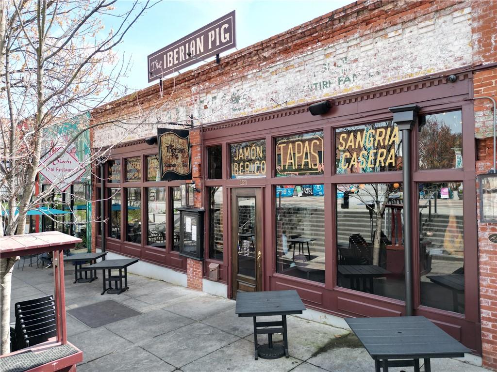 2155 Ponce De Leon Avenue NE