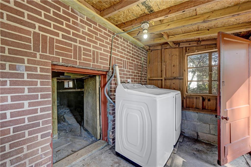 2155 Ponce De Leon Avenue NE