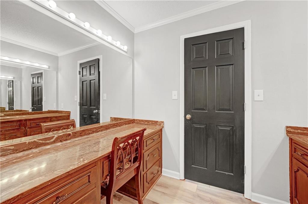 2016 Mountain Creek Drive