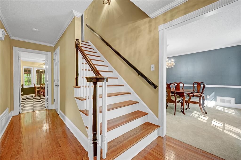 2016 Mountain Creek Drive