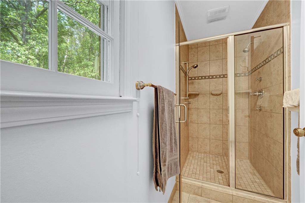 2016 Mountain Creek Drive